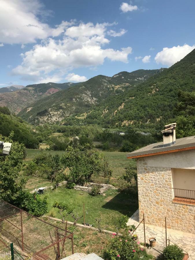 Gite De La Fontaine Gorges De Daluis Экстерьер фото