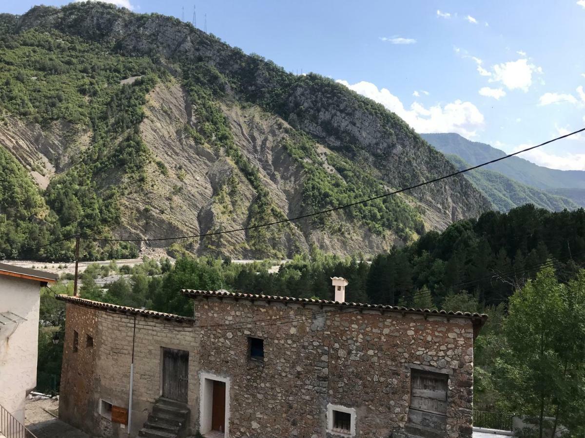 Gite De La Fontaine Gorges De Daluis Экстерьер фото